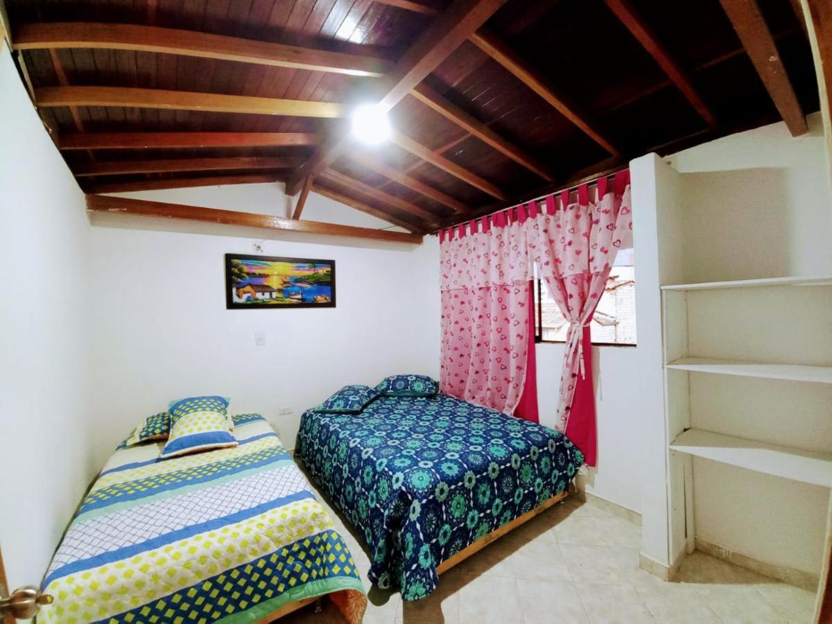 Hostel Kumho Home Меделин Екстериор снимка