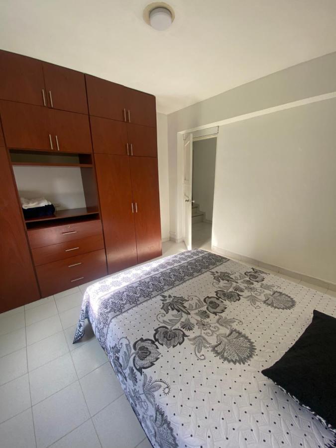Hostel Kumho Home Меделин Екстериор снимка
