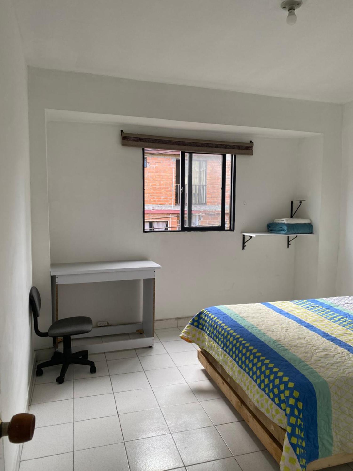 Hostel Kumho Home Меделин Екстериор снимка