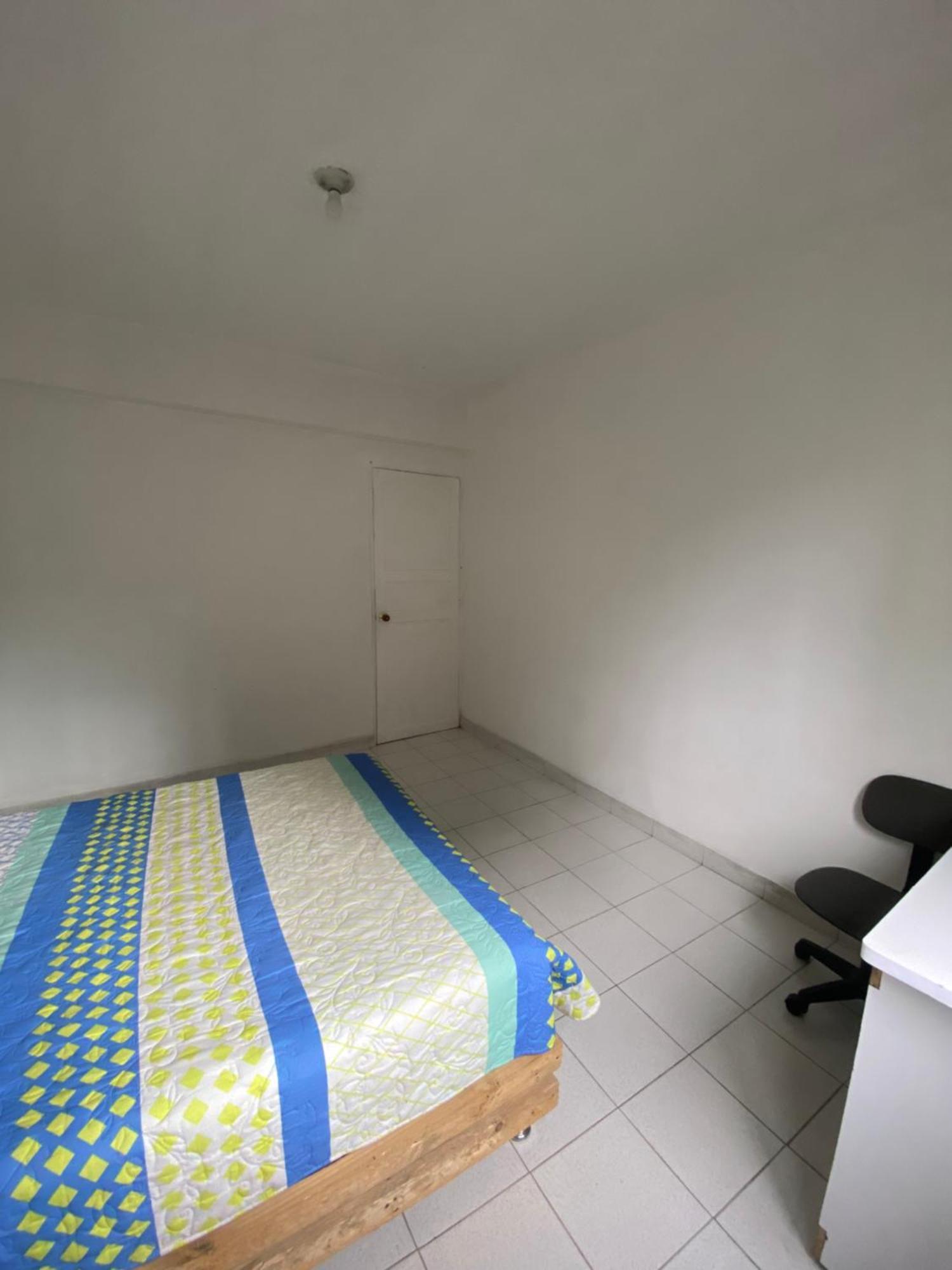 Hostel Kumho Home Меделин Екстериор снимка