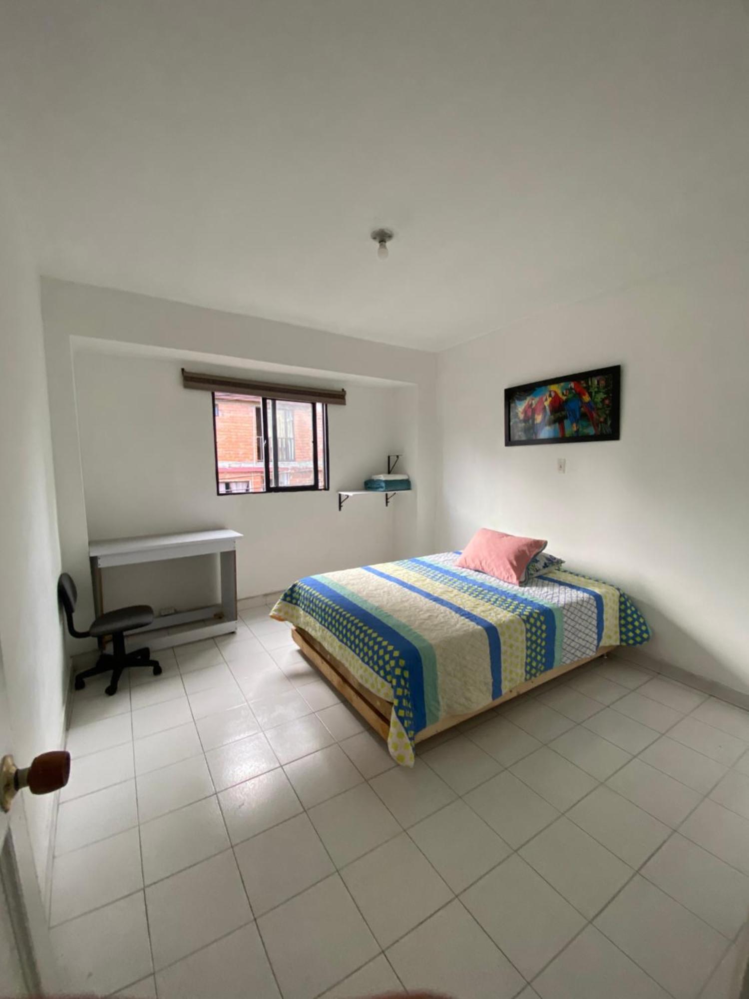 Hostel Kumho Home Меделин Екстериор снимка