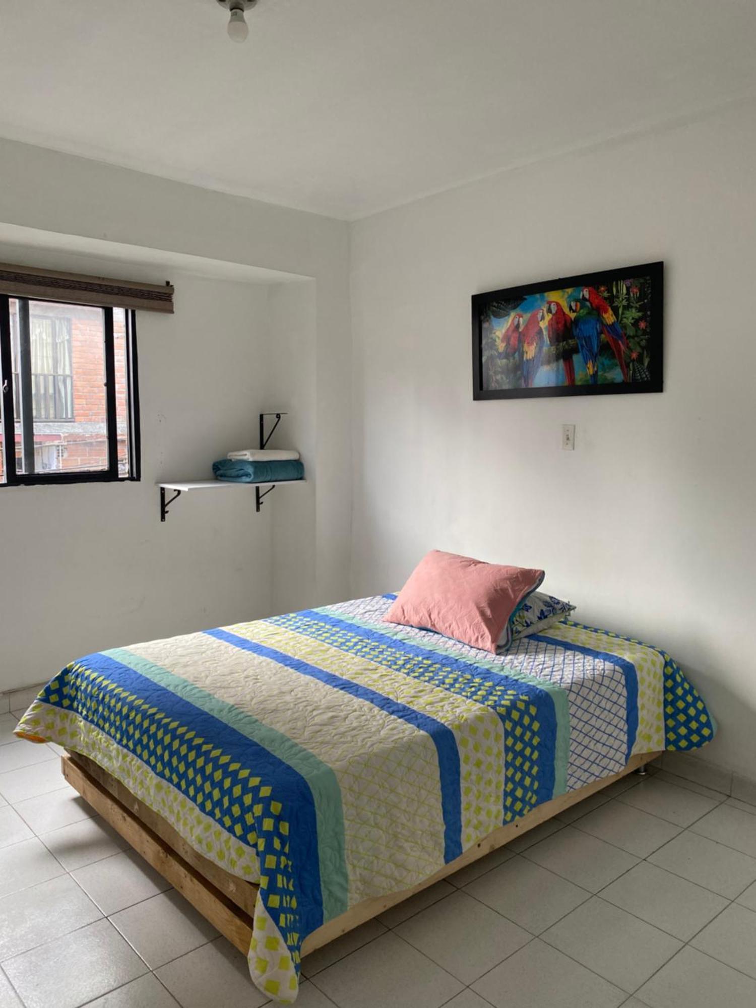 Hostel Kumho Home Меделин Екстериор снимка